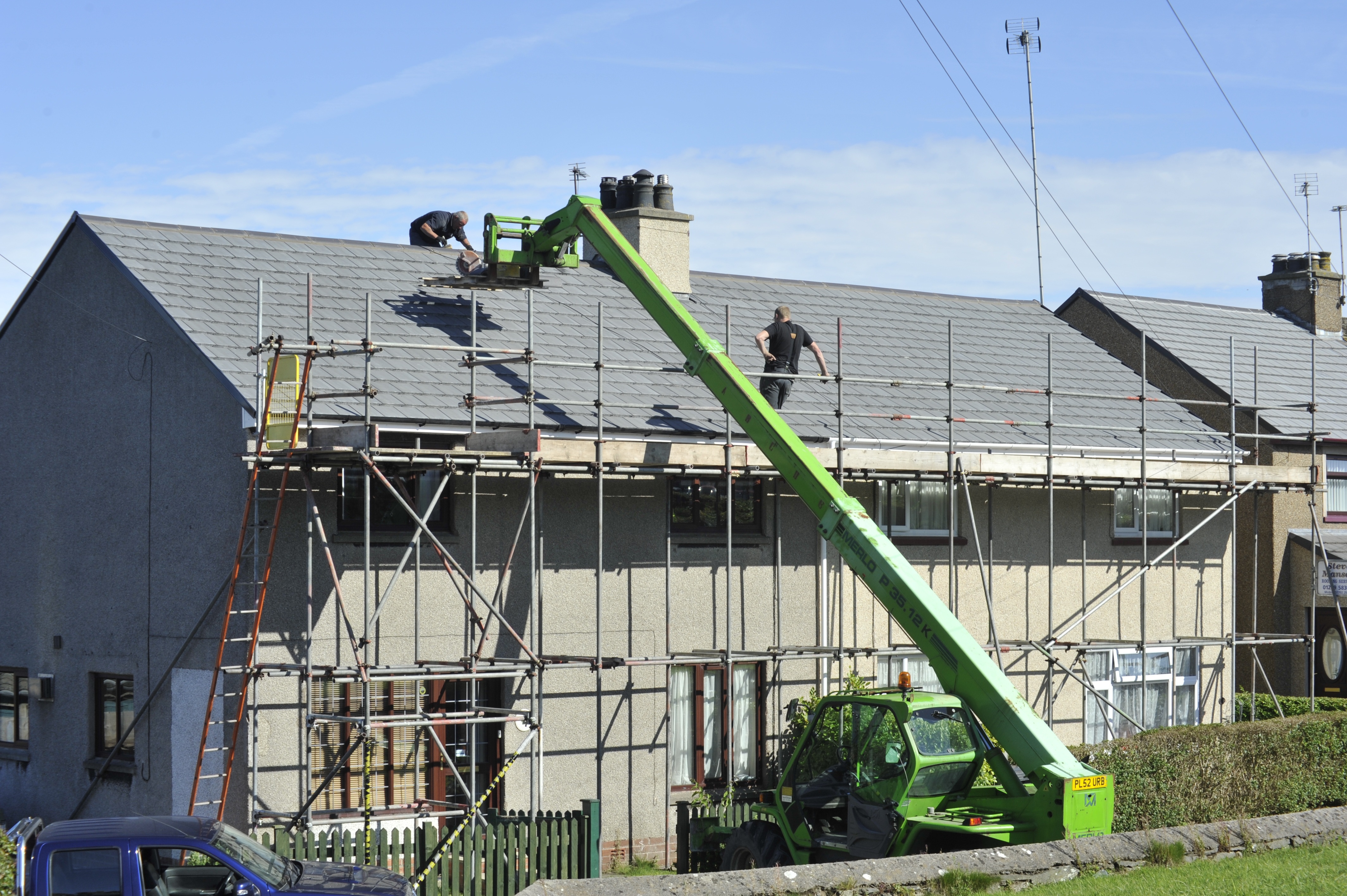 Roofing service